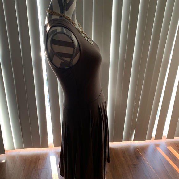 CYNTHIA ROWLEY - Picture 5 of 15